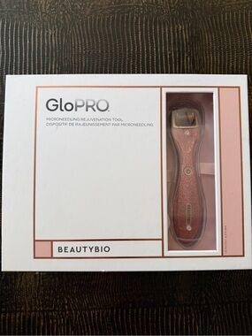 GoPro Rose Gold Glitter Handheld Device